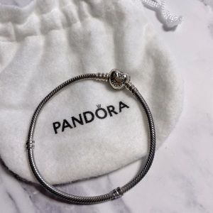 Pandora heart clasp snake chain bracelet
